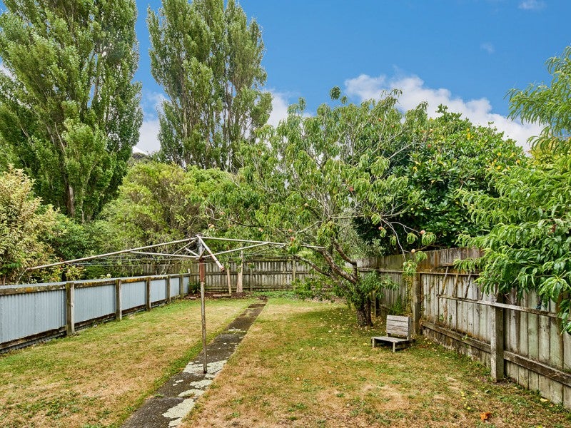49 Riddlers Crescent, Petone, Lower Hutt - Carousel 2