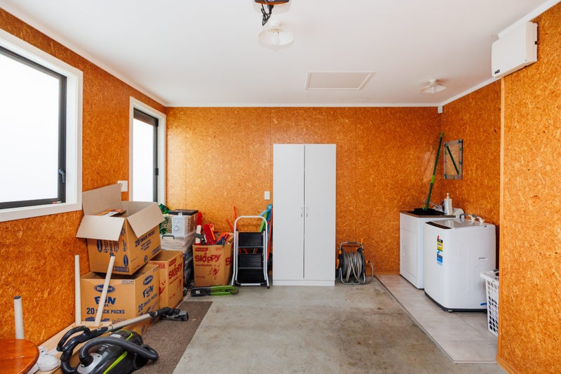 62 West Street, West End, Palmerston North - Carousel 12