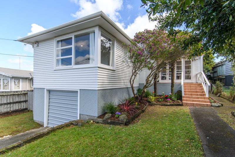 1/10 Varlene Terrace, Forrest Hill, Auckland - Carousel 1
