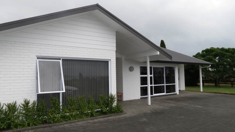 28 Bays Road, Papakura - Carousel 18