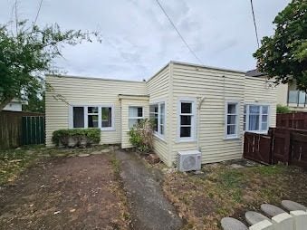 190 Rosetta Road, Raumati South, Paraparaumu - Carousel 1
