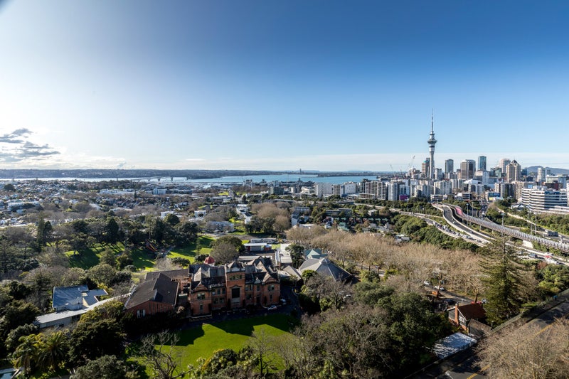 1601/8 Hereford Street, Freemans Bay, Auckland - Carousel 2