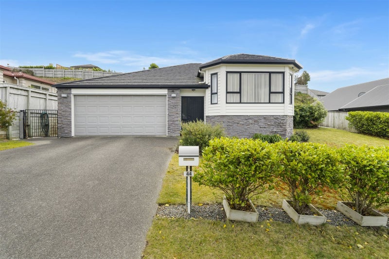 44 Aotea Drive, Aotea, Porirua - Carousel 1