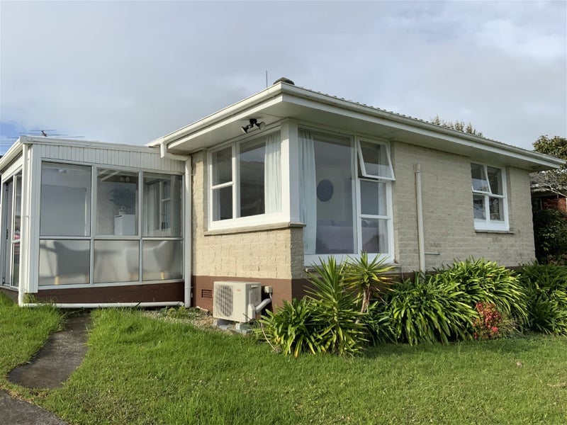 1/9 Landop Terrace, Howick, Auckland - Carousel 1