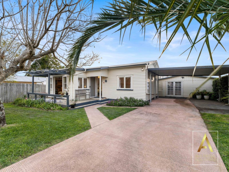 26 Blacklock Avenue, Henderson, Auckland - Carousel 1