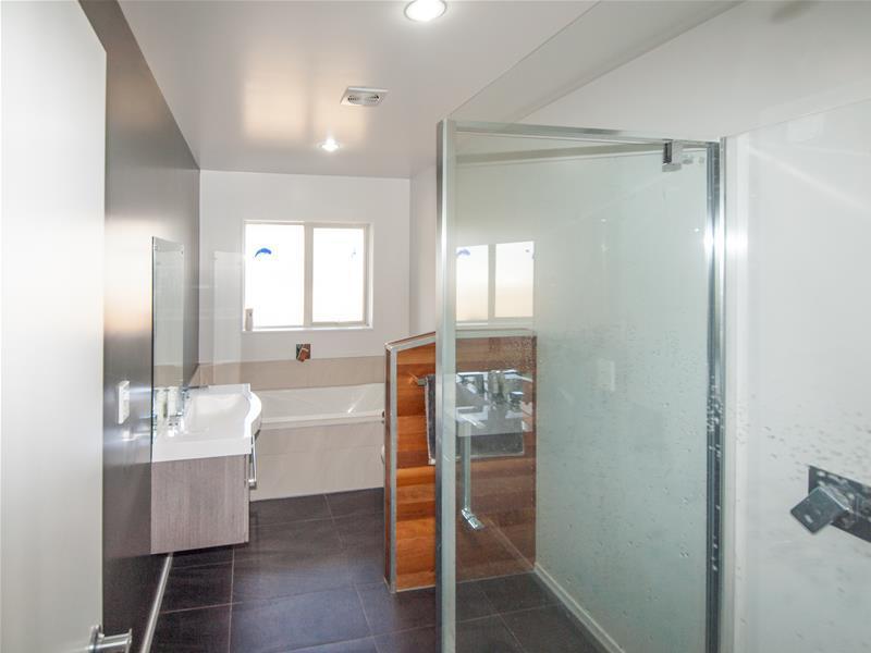 21 Montego Place, Grenada Village, Wellington - Carousel 20