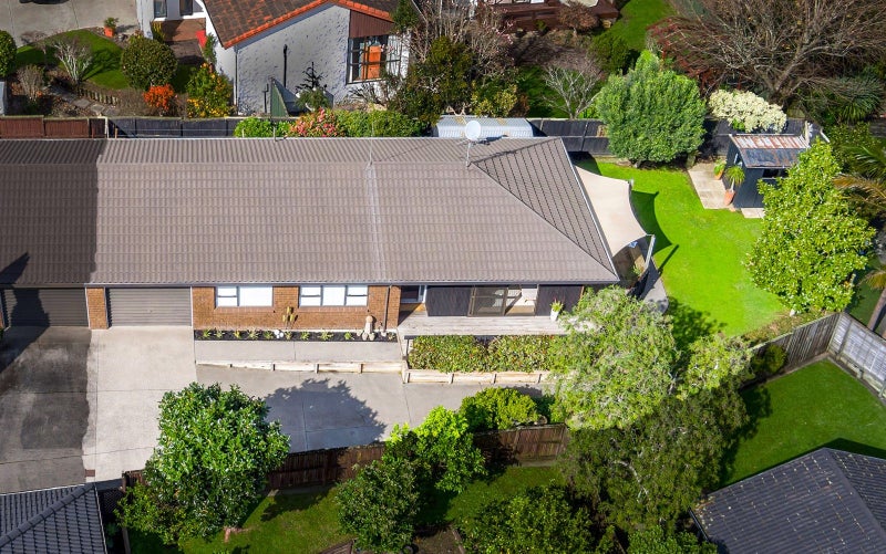 2/5 Askew Place, Farm Cove, Auckland - Carousel 1