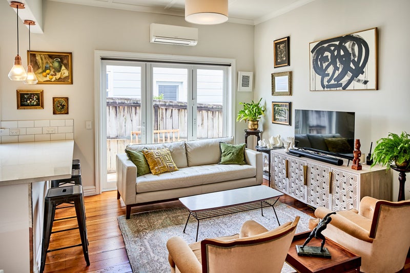 59 Victoria Street, Petone, Lower Hutt - Carousel 1