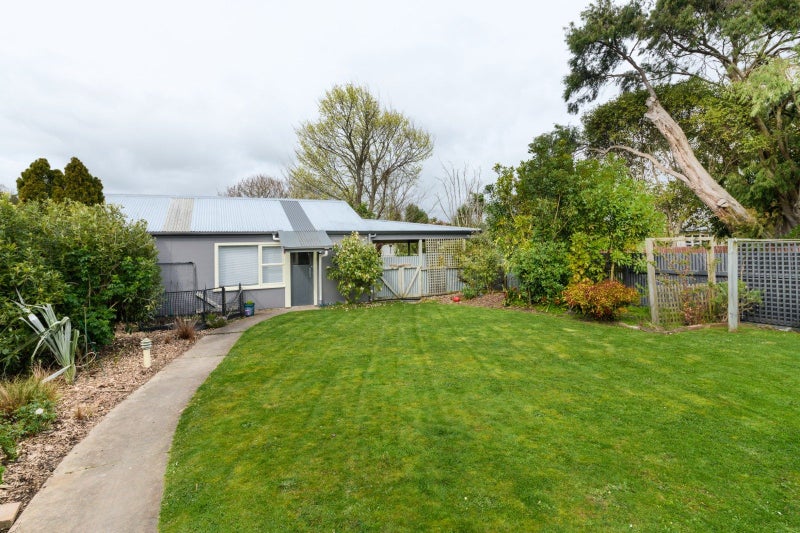 42 Long Melford Road, Awapuni, Palmerston North - Carousel 23