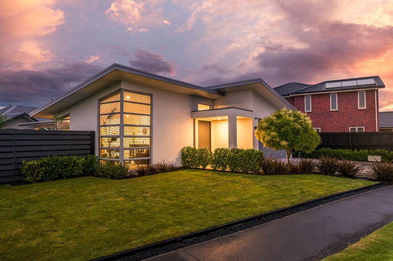 17 Bottle Lake Drive, Parklands, Christchurch - Carousel 1
