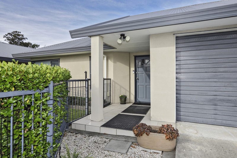 1015 Caroline Road, Mayfair, Hastings - Carousel 16