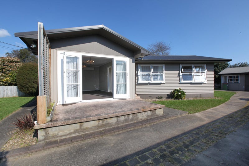 7 Dalesford Street, Silverdale, Hamilton - Carousel 1
