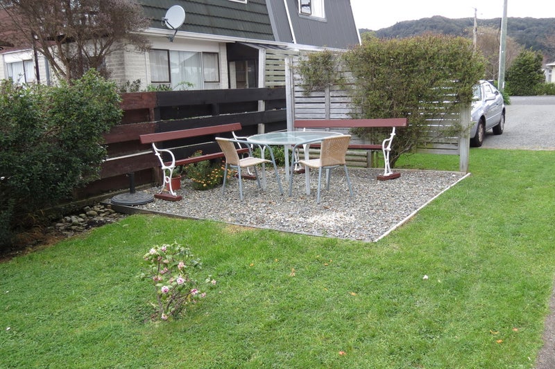 124 MARTIN ST, WALLACEVILLE, UPPER HUTT - Carousel 14