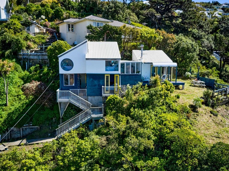 30 Ferry Street, Seatoun, Wellington - Carousel 1