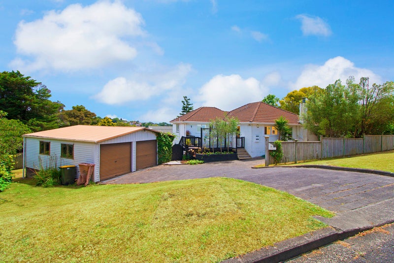 10 Inglis Street, Birkenhead, Auckland - Carousel 1