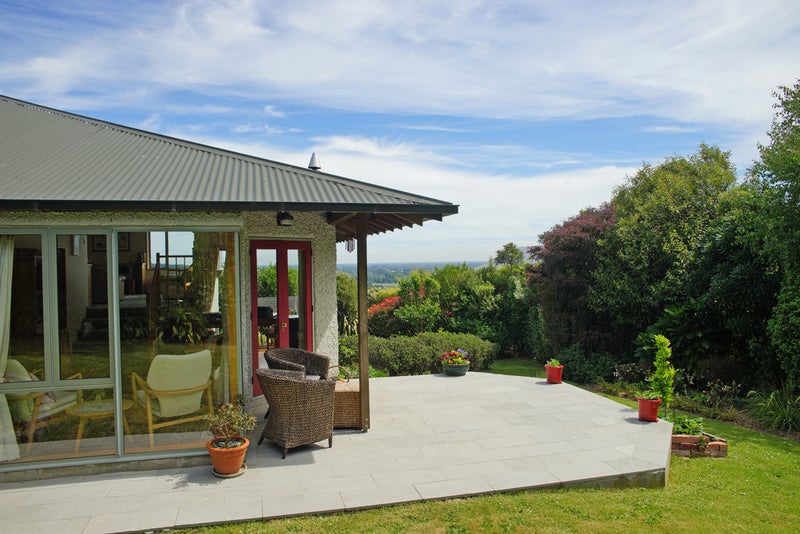 106 Penruddock Rise, Westmorland, Christchurch - Carousel 2