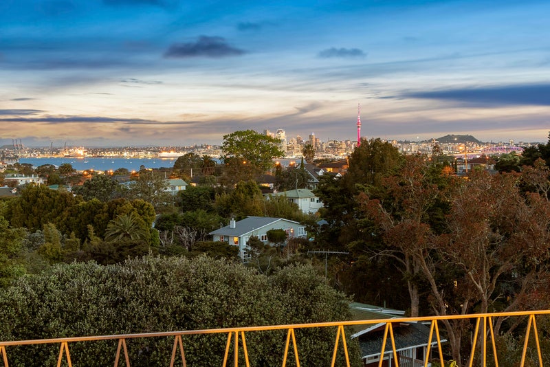 98 Ocean View Road, Northcote, Auckland - Carousel 1