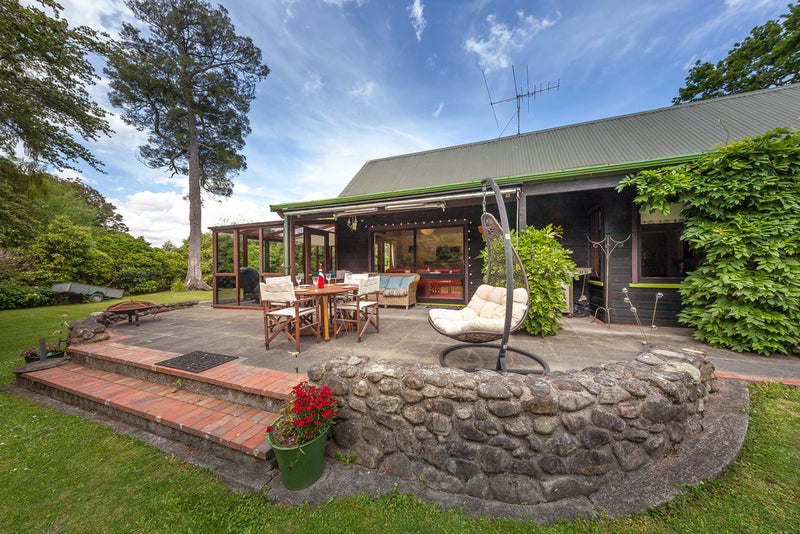 92 Barton Avenue, Heretaunga, Upper Hutt - Carousel 1