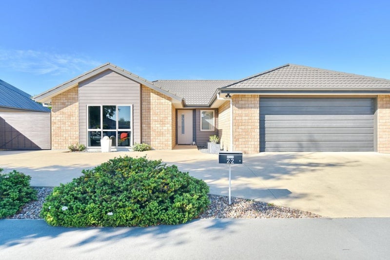 22 Mariposa Crescent, Aidanfield, Christchurch - Carousel 1
