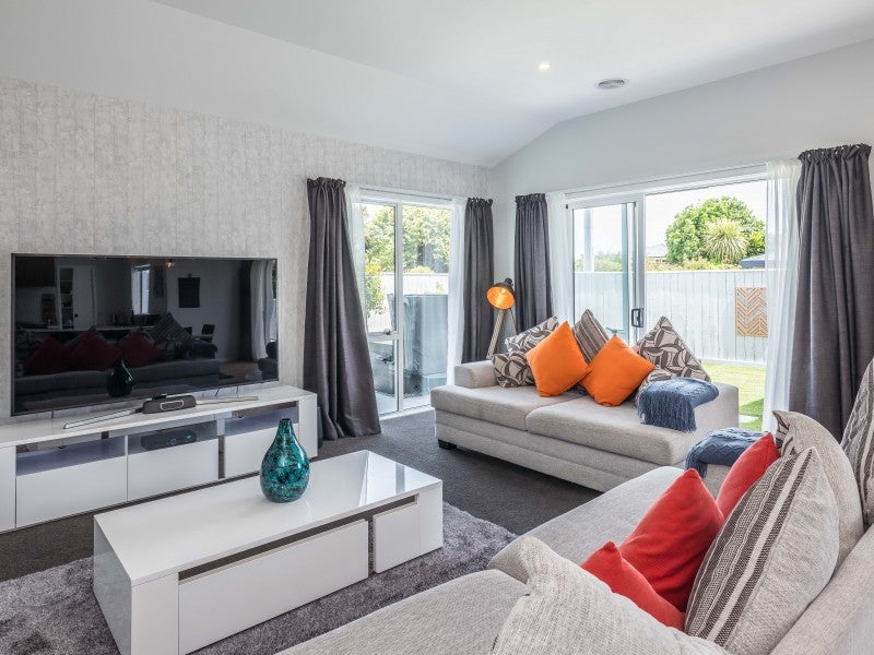 316A Te Moana Road, Waikanae - Carousel 2