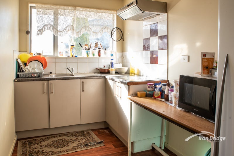 37 Curletts Road, Sockburn, Christchurch - Carousel 8