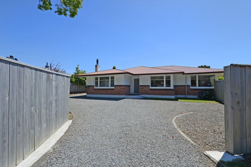 1015 Fergusson Drive, Clouston Park, Upper Hutt - Carousel 1