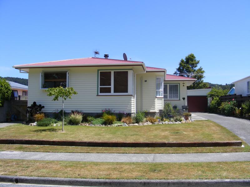 11 Mataura Grove, Wainuiomata, Lower Hutt - Carousel 15