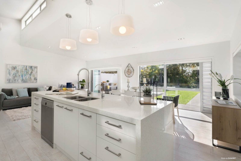 26 First View Avenue, Beachlands, Auckland - Carousel 2