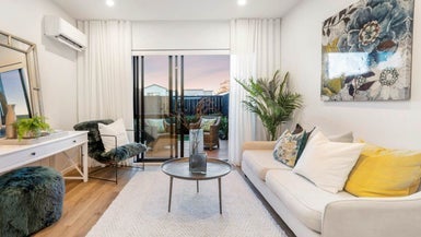 9 Kiato Lane, Flat Bush, Auckland - Carousel 1