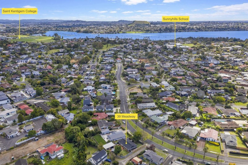 39 Meadway, Sunnyhills, Auckland - Carousel 20