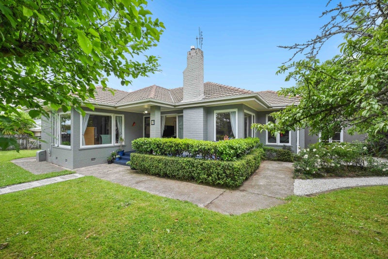 91 Cook Street, Hamilton East, Hamilton - Carousel 1