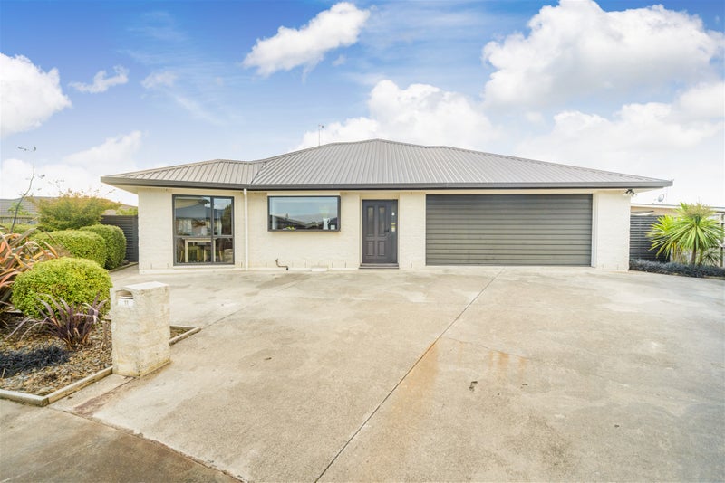 11 Sunshine Place, Kelvin Grove, Palmerston North - Carousel 1