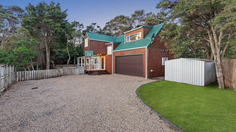 21B Otanerua Road, Hatfields Beach, Orewa - Carousel 1