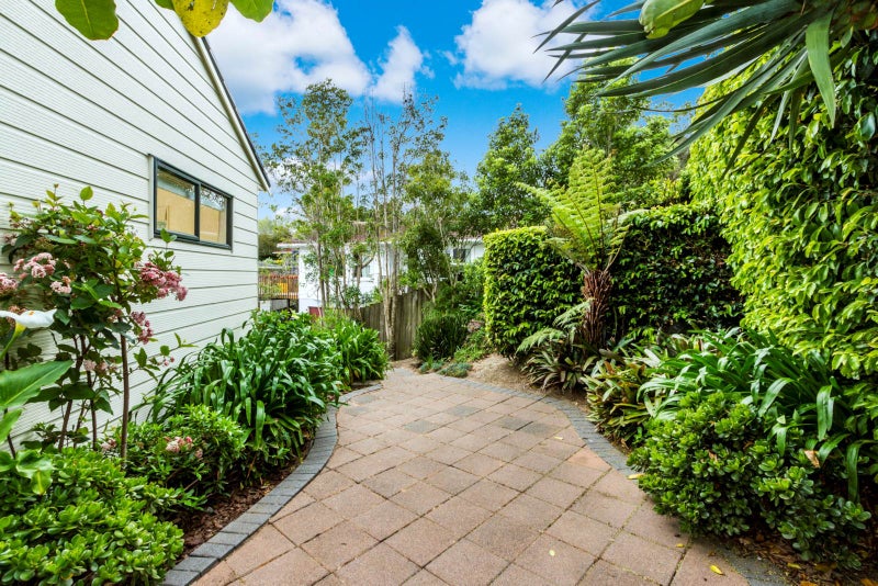 1/63 Lavery Place, Sunnynook, Auckland - Carousel 2