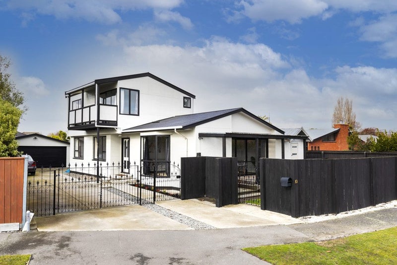 10 Inca Place, Redwood, Christchurch - Carousel 1