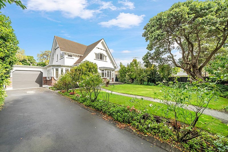 24 St Albans Grove, Woburn, Lower Hutt - Carousel 2