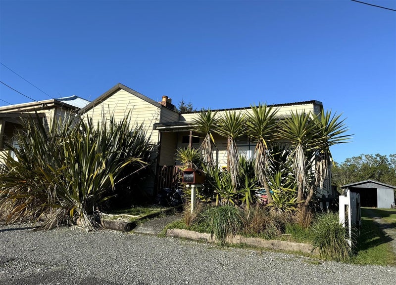 39 Packers Quay, Blaketown, Greymouth - Carousel 1