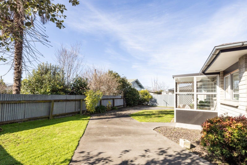 4/508 Avenue Road East, Hastings, Hastings - Carousel 2