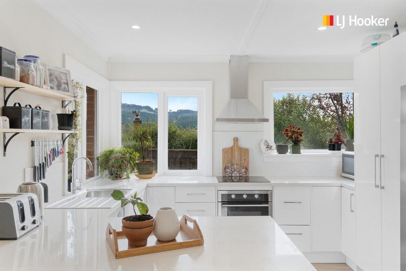 8 Corbett Street, Green Island, Dunedin - Carousel 1