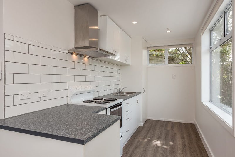 3/25 Kitchener Terrace, Johnsonville, Wellington - Carousel 1