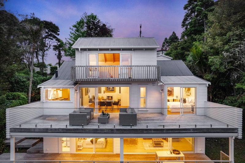 50 Tanekaha Road, Titirangi, Auckland - Carousel 1