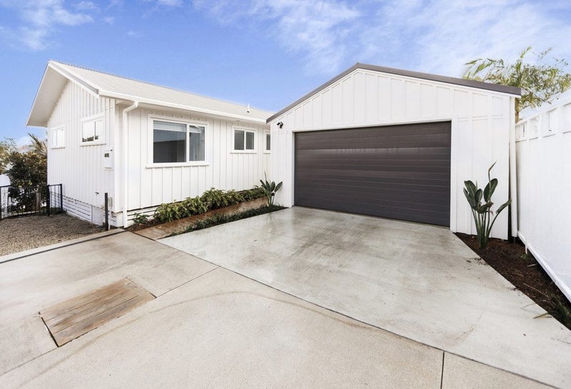 43A Dorset Avenue, Westown, New Plymouth - Carousel 2