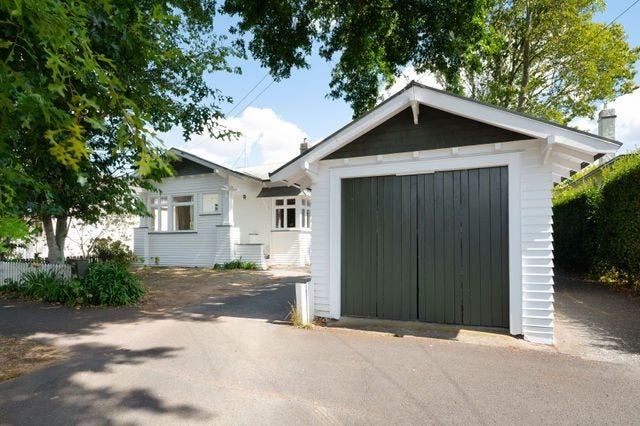 49 Firth Street, Hamilton East, Hamilton - Carousel 1