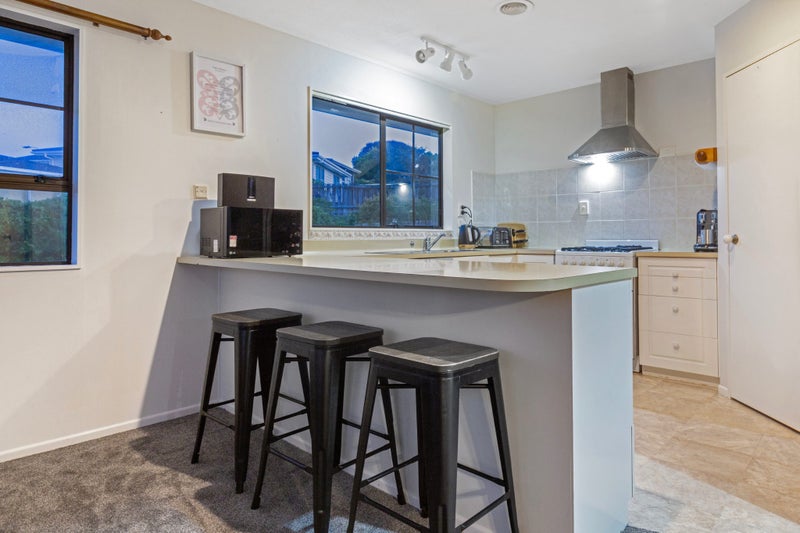 5 Lagden Street, Camborne, Porirua - Carousel 2