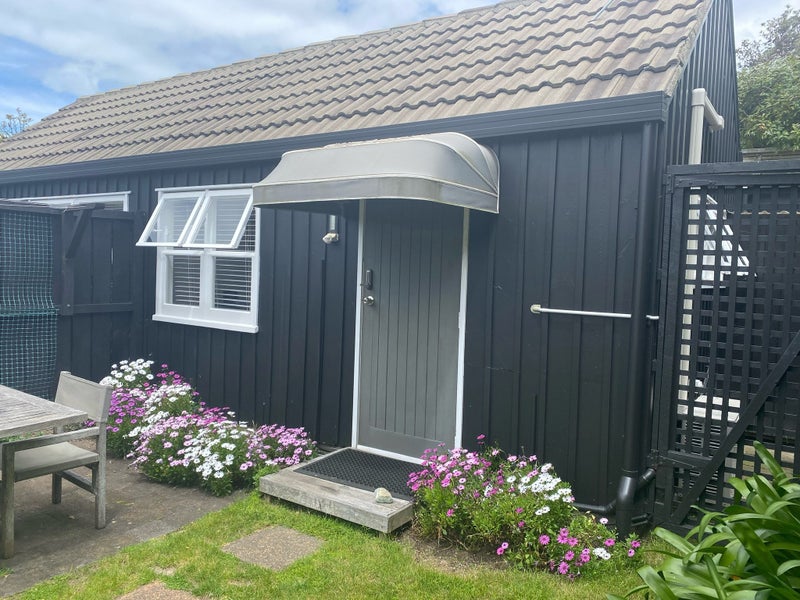 30 Saltburn Road, Milford, Auckland - Carousel 1