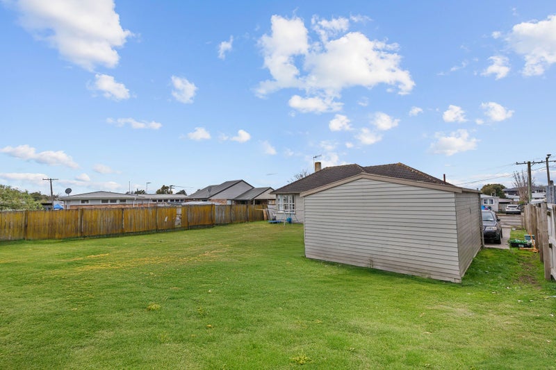 19 Eliot Street, Enderley, Hamilton - Carousel 17