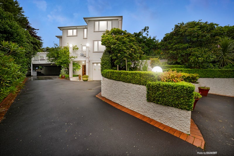 101 Simla Crescent, Khandallah, Wellington - Carousel 17