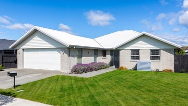 7 Spencer Place, Springlands, Blenheim - Carousel 1