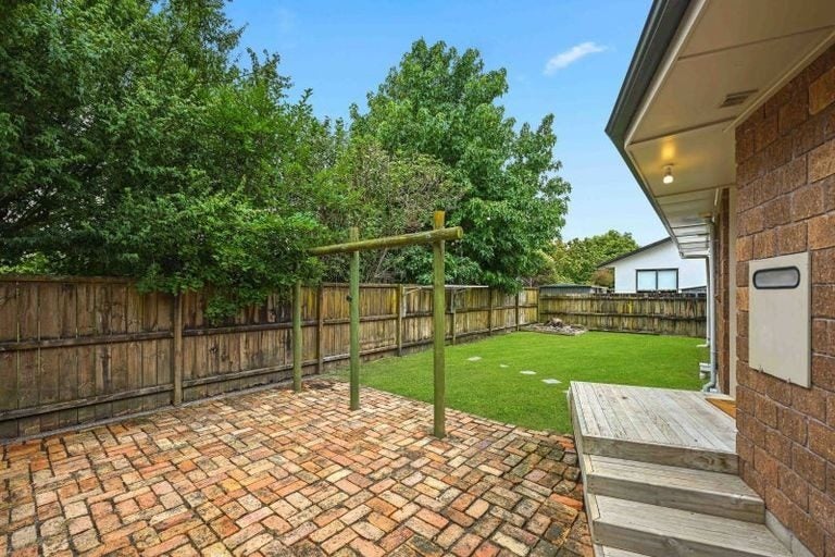 14A Endeavour Avenue, Flagstaff, Hamilton - Carousel 12