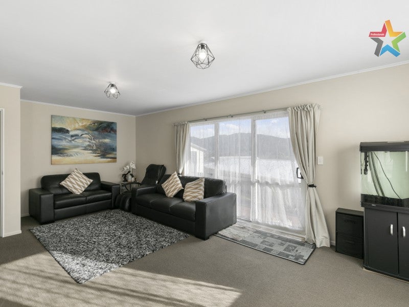 39C Castlerea Street, Wainuiomata, Lower Hutt - Carousel 2